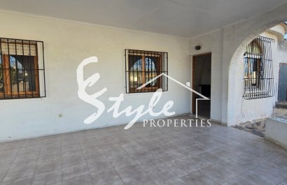 Resale - Villa - Torrevieja - El Chaparal