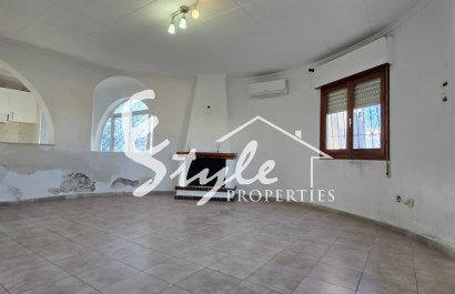 Resale - Villa - Torrevieja - El Chaparal