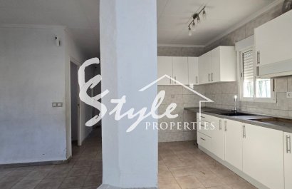 Resale - Villa - Torrevieja - El Chaparal