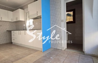 Resale - Villa - Torrevieja - El Chaparal