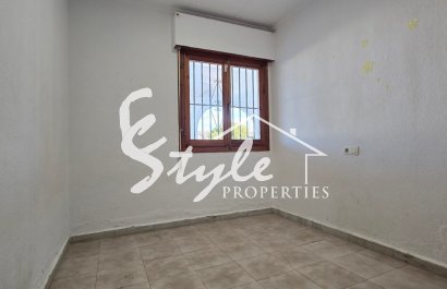 Resale - Villa - Torrevieja - El Chaparal