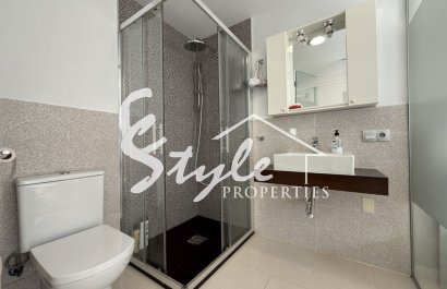 Resale - Apartamento - Punta Prima