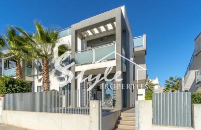 Ground Floor Apartment with Private Garden in Amay, Punta Prima, Costa Blanca, Spain. ID 2762