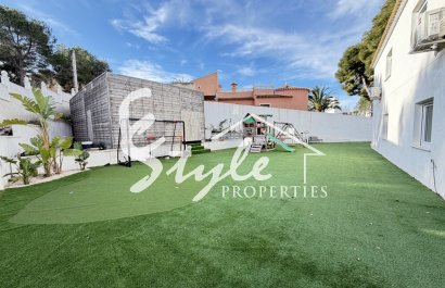 Resale - Villa - Villamartin, Orihuela Costa - Villamartin