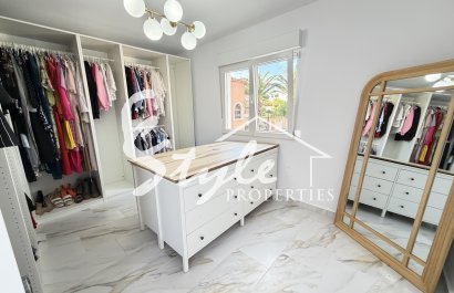 Resale - Villa - Villamartin, Orihuela Costa - Villamartin