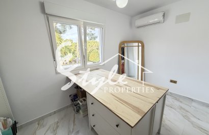 Resale - Villa - Villamartin, Orihuela Costa - Villamartin