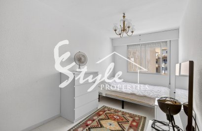 Resale - Apartamento - Torrevieja - Playa de los Locos