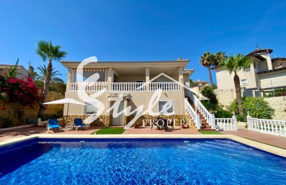 Reventa - Villa - Algorfa (montemar) - Lomas De La Juliana