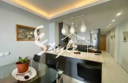 Resale - Apartamento - Torrevieja - Playa del Cura