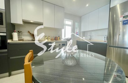 Resale - Apartamento - Torrevieja - Playa del Cura