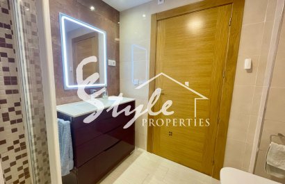 Resale - Apartamento - Torrevieja - Playa del Cura