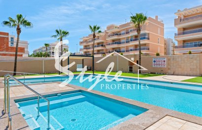 Resale - Apartamento - Orihuela-Costa - Los Dolses