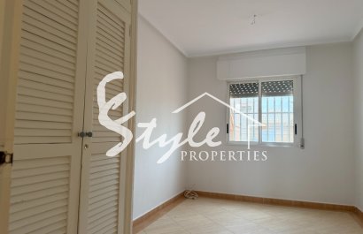 Resale - Apartamento - Torrevieja - Los Locos
