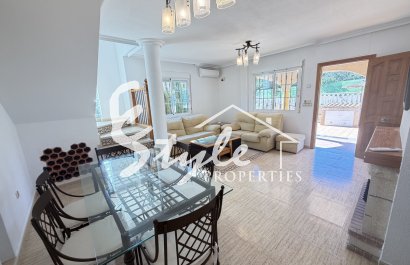 Вторичное жилье - Вилла - Villamartin, Orihuela Costa - Вилламартин