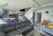 Reventa - Villa - Los Montesinos - La Herada