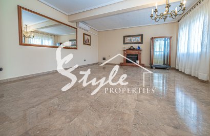 Resale - Semi - Detached Villa - Torrevieja - El Chaparral