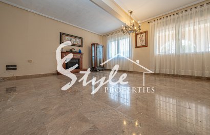 Resale - Semi - Detached Villa - Torrevieja - El Chaparral