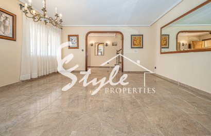 Resale - Semi - Detached Villa - Torrevieja - El Chaparral