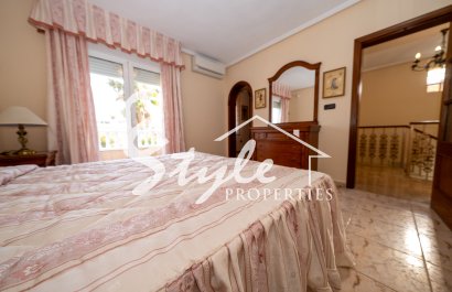 Resale - Semi - Detached Villa - Torrevieja - El Chaparral