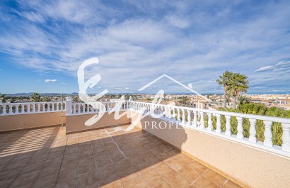 Resale - Semi - Detached Villa - Torrevieja - El Chaparral