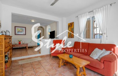 Resale - Villa - Orihuela-Costa - Playa Flamenca
