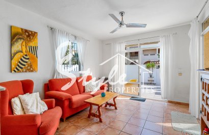 Resale - Villa - Orihuela-Costa - Playa Flamenca