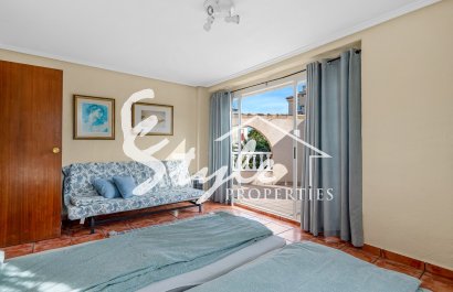 Resale - Villa - Orihuela-Costa - Playa Flamenca