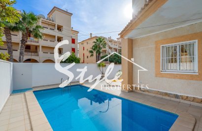 Resale - Villa - Orihuela-Costa - Playa Flamenca