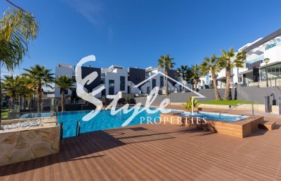 Apartamento Moderno en Planta Baja en Oasis Beach 8 – Punta Prima, Costa Blanca. ID2693