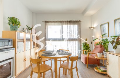 Resale - Apartamento - Torrevieja - Nueva Torrevieja