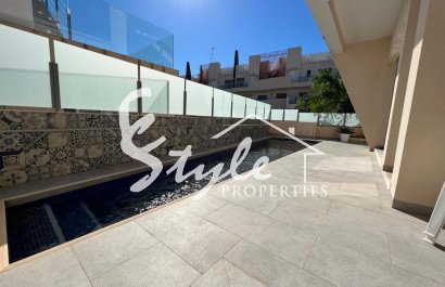 Resale - Villa - Mil Palmeras