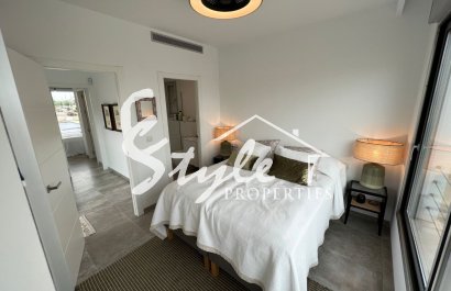 Resale - Villa - Mil Palmeras