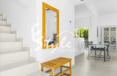 Resale - Villa - Mil Palmeras