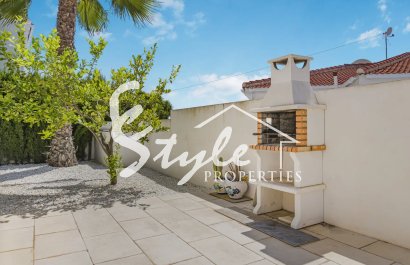 Resale - Villa - Mil Palmeras