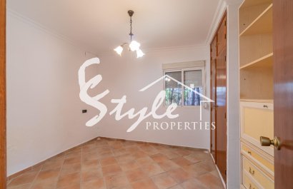Reventa - Villa - Torrevieja - Los altos