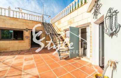 Reventa - Villa - Torrevieja - Los altos