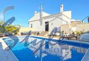 Resale - Detached Villa - Torrevieja - La Siesta - El Salado -  Torreta