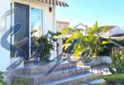 Resale - Detached Villa - Torrevieja - La Siesta - El Salado -  Torreta