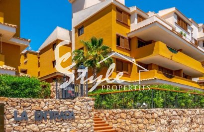 Квартира на первом этаже в La Entrada, Punta Prima , Costa Blanca. ID2746