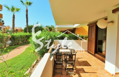 Квартира на первом этаже в La Entrada, Punta Prima , Costa Blanca. ID2746