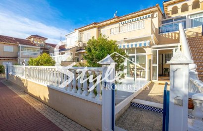 For sale bungalow with private garden in Zeniamar, Playa Flamenca, Orihuela Costa, Spain. ID2339