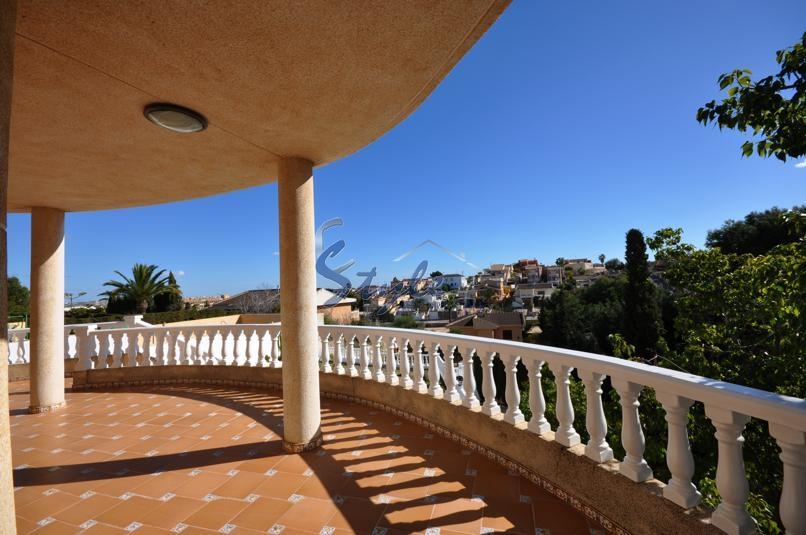 Villa with private pool for sale in Los Balcones, Costa Blanca, Torrevieja, Alicante, Spain