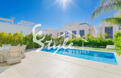 Вторичное жилье - Вилла - Сьюдад Кесада