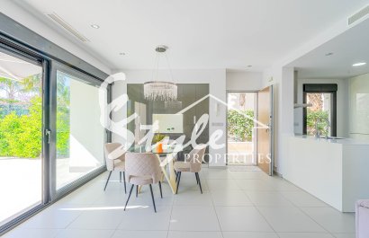 Вторичное жилье - Вилла - Сьюдад Кесада