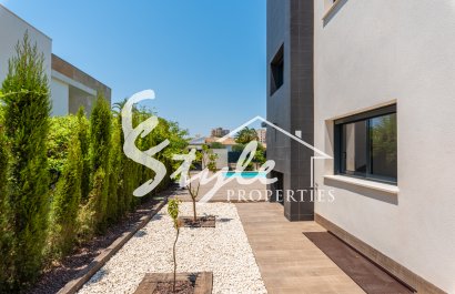 Nuevo - Villa - La Manga - Playa Paraiso