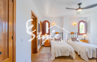 Resale - Apartamento - Punta Prima