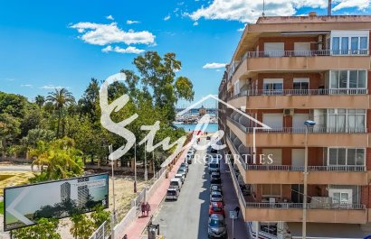 Продается просторная квартира в 50 метрах от пляжа в Торревьехе, Коста-Бланка, Испания. ID2351