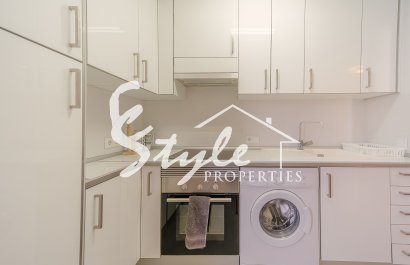 Resale - Apartamento - Torrevieja - Playa del Cura