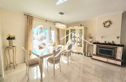 Вторичное жилье - Вилла - Кампоамор