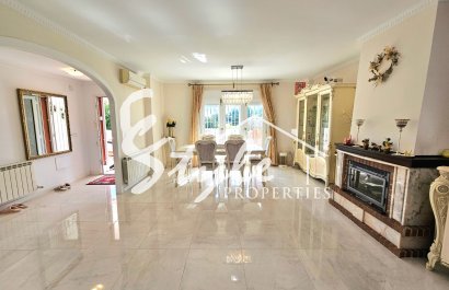 Вторичное жилье - Вилла - Кампоамор